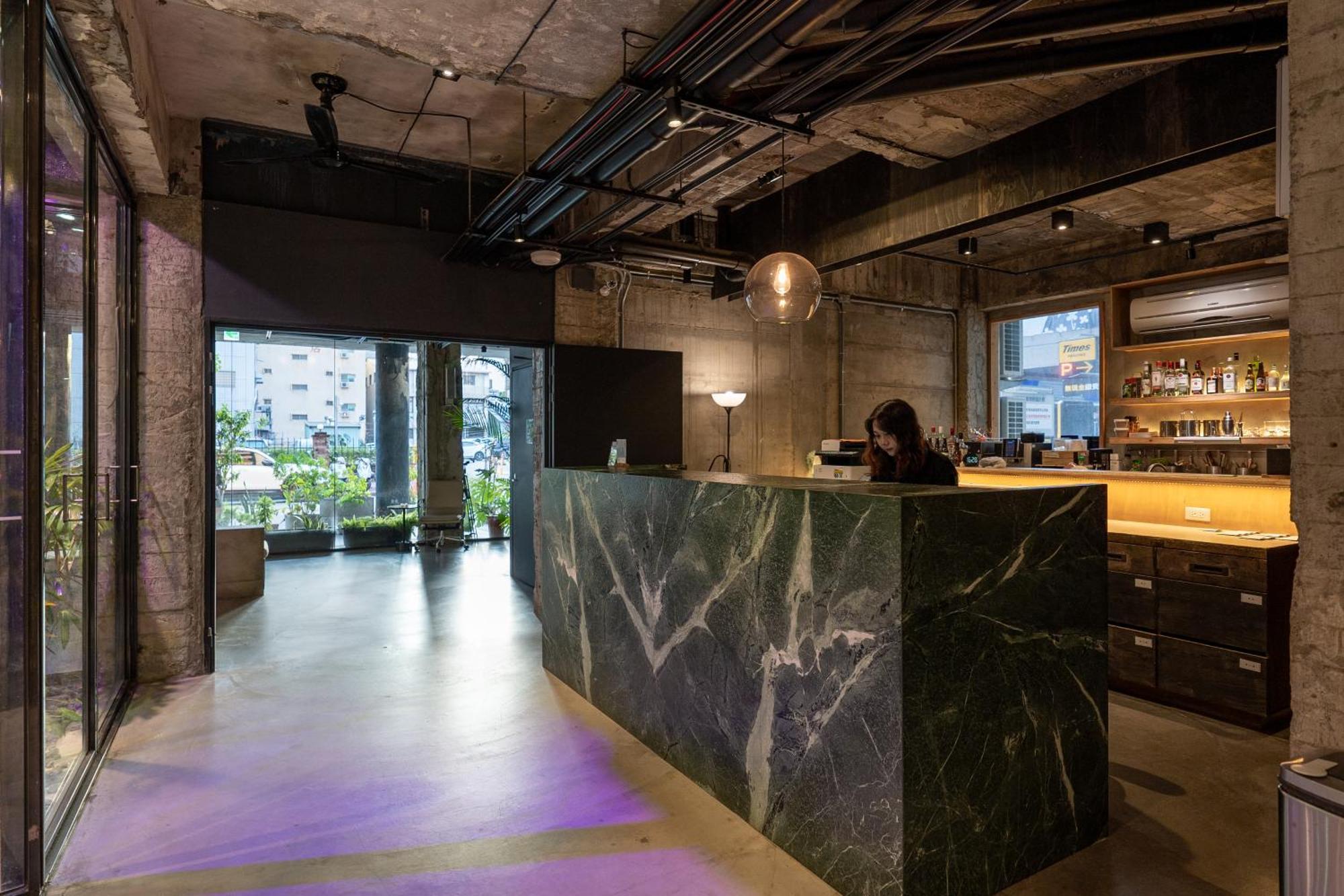 Sof Hotel Taichung Exterior photo